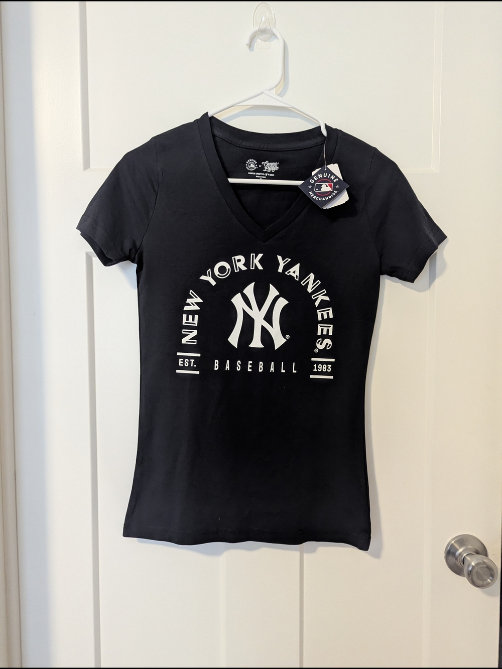 Genuine Merchandise New York Yankees Blue V-Neck Tee with White Logo